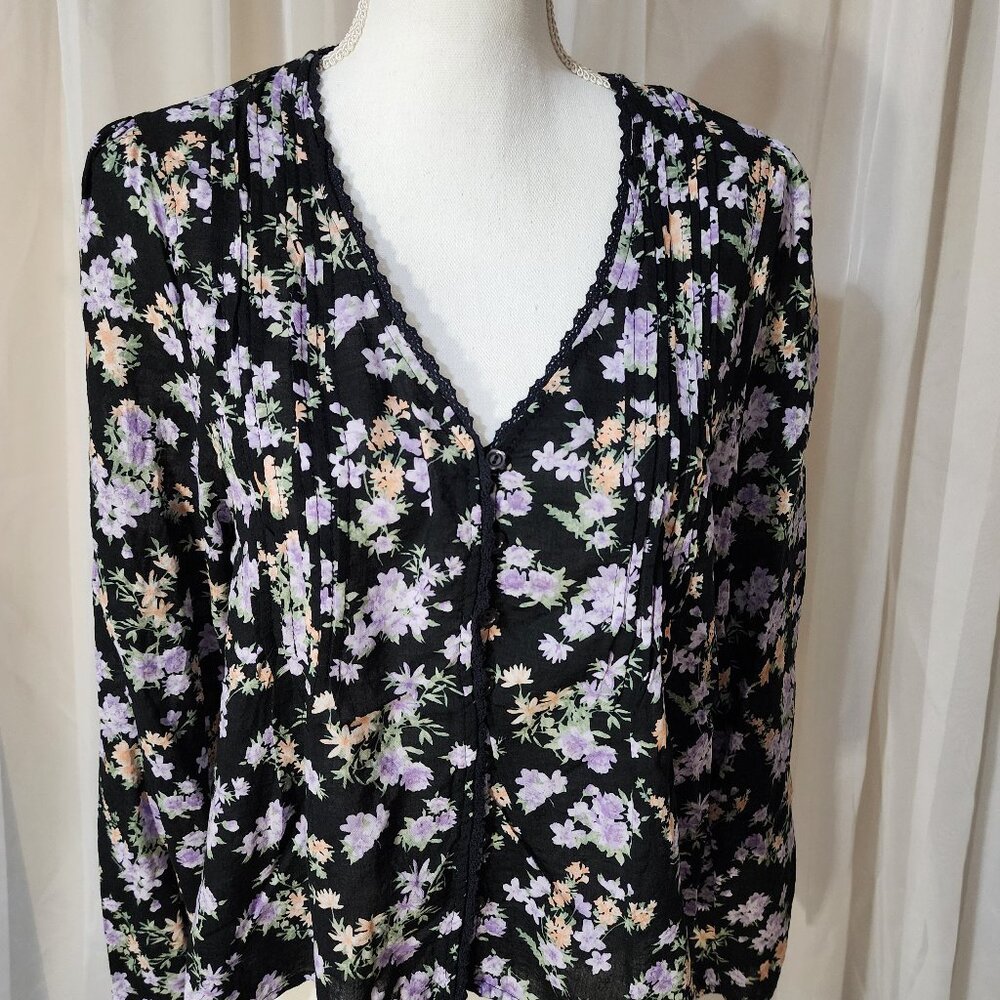 NWT- Floral Blouse